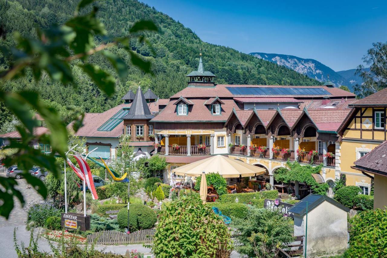 Готель Scharfegger'S Raxalpenhof - Zuhause Am Land Райхенау Екстер'єр фото